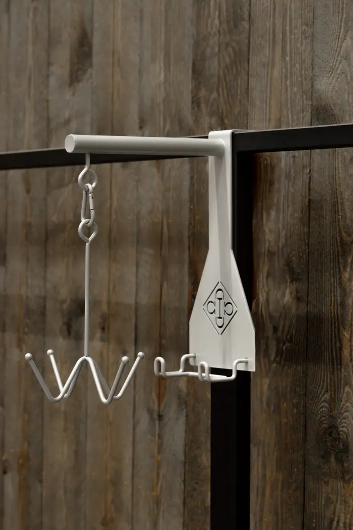 Grooming Deluxe Trensen Hänger mit 4 Haken und Hakenbefestigung - silber