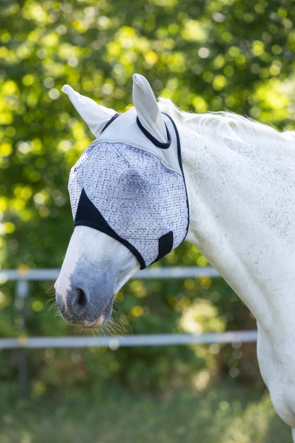Covalliero Fliegenmaske mit Ohren-und UV-Schutz - hellgrau, Größe Warmblut