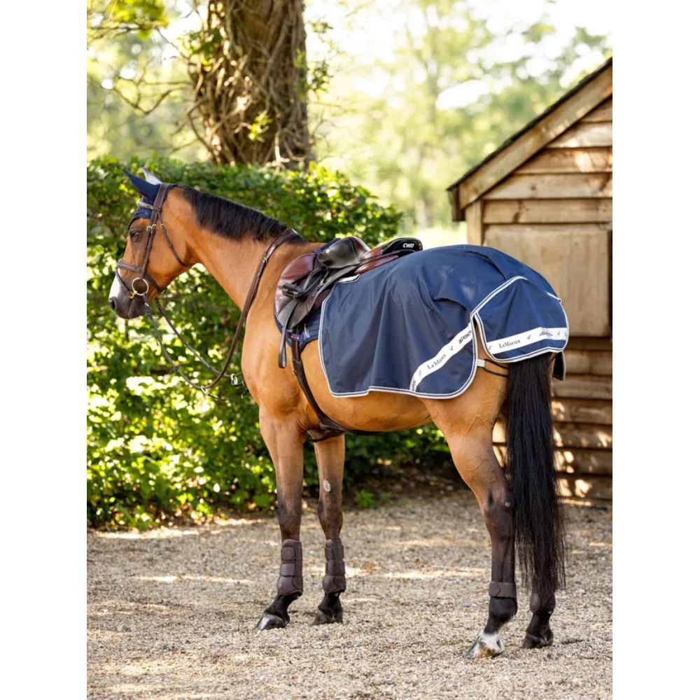 LeMieux Arika wasserdichte Ausreitdecke - navy, Größe S